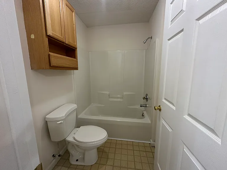 683 Grant St #Q — Photo 11