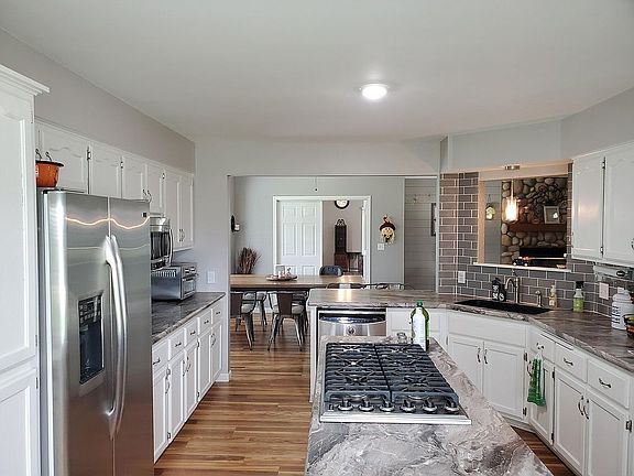 Gourmet Kitchen