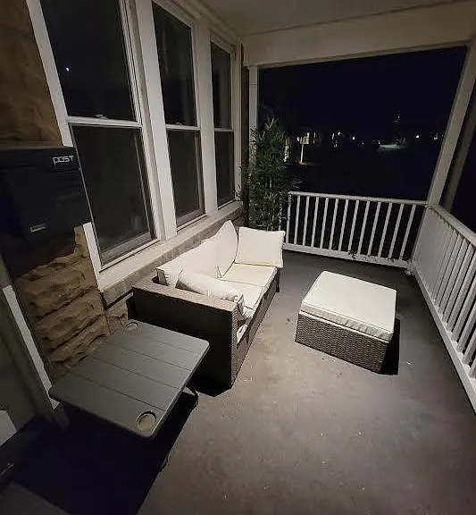 1 N Cherry Grove Ave #1 — Photo 10