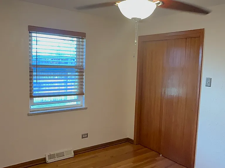 Smaller bedroom view 3