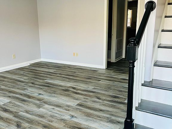 2nd image of 4620 Lawndale Dr Unit D
