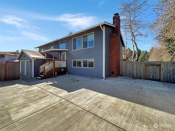 3rd image of 14806 42nd Avenue E