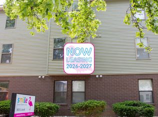 903 S Locust, Champaign, IL 61820