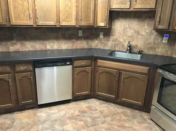 1040 Harmon Cove Tower image 7 of 15