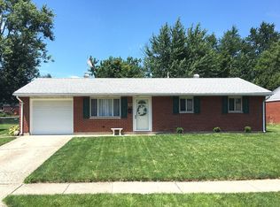 230 Foothill Dr, Brookville, OH 45309