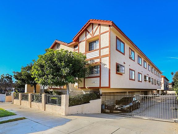 3rd image of 227 S Ramona Ave APT D