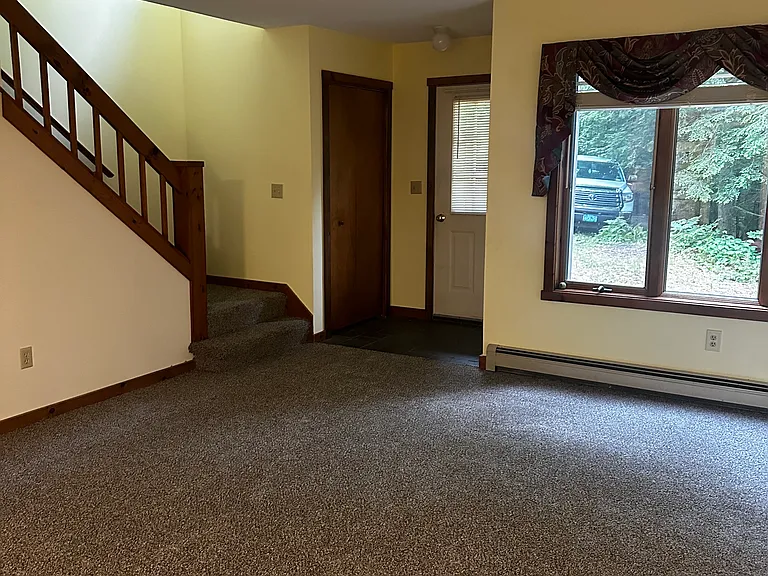 19 Edgewood Ln #17A — Photo 10