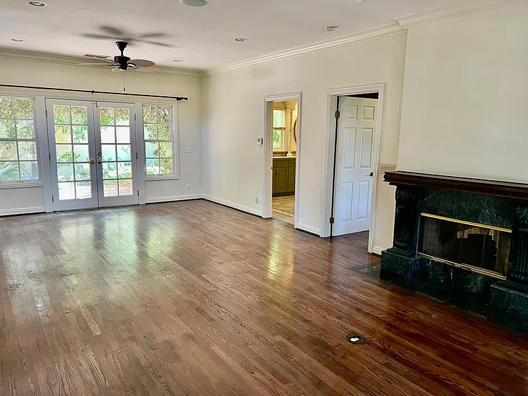 393 Rudolph Dr — Photo 13
