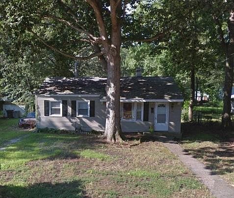 1st image of 108 Rosewood Dr