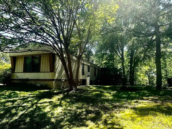 9599 Golden Ln, Bessemer, AL 35023