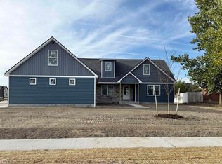 249 Shelldrake Ln, Saint Clair, MI 48079