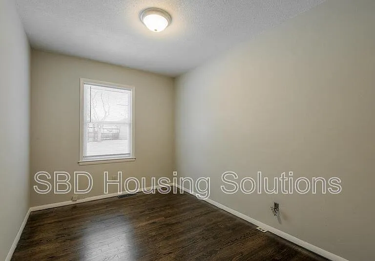 6103 E 120th Ter — Photo 7