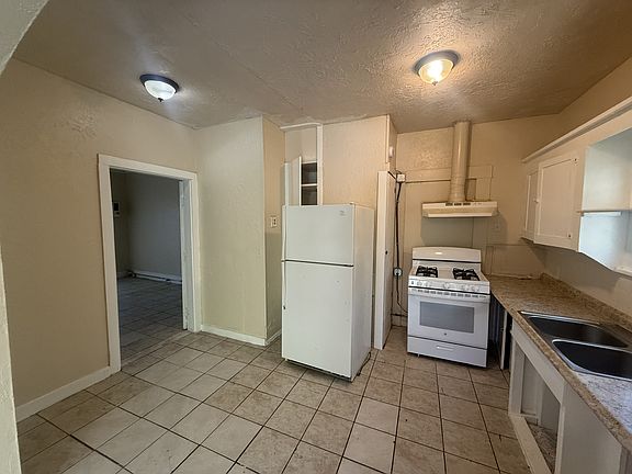 4th image of 507 Cantrell Dr #B