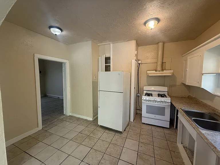 507 Cantrell Dr #B — Photo 4