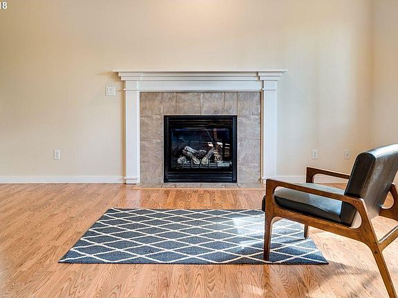 2nd image of 4923 SE Firwood Crest Ln