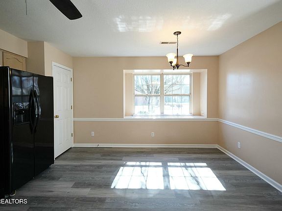 5th image of 4015 Ross McCloud Way
