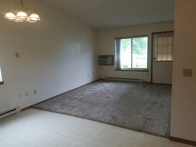 3013 Bongey Dr — Photo 8