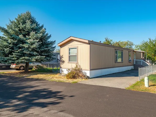 21725 E Wellesley Ave Trailer 9, Otis Orchards, WA 99027