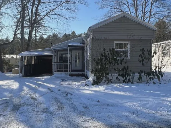 208 Robin Hood Drive, Exeter, NH 03833