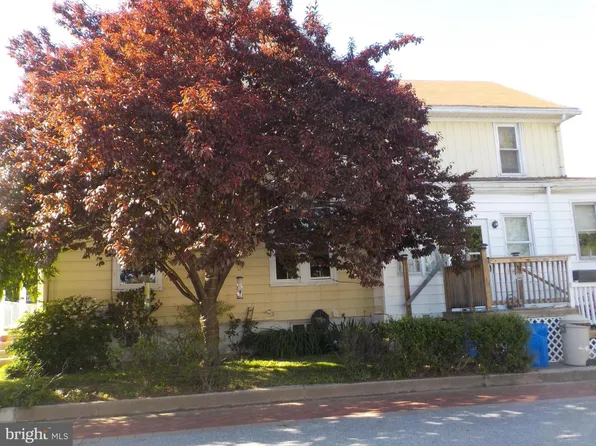 30 S Peace Aly, Elizabethtown, PA 17022