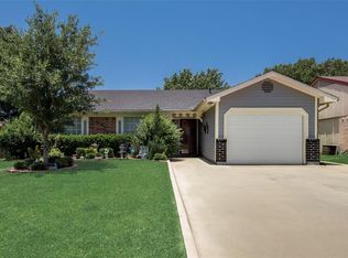 8008 Rockdale Rd, Fort Worth, TX 76134