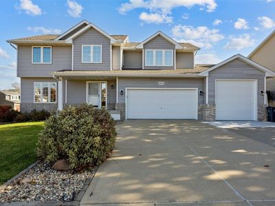 6934 Winthrop Rd NE, Cedar Rapids, IA, 52402