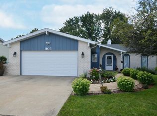 1105 Ridge Rd, Shorewood, IL 60404