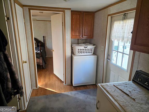 5th image of 131 Shale Way