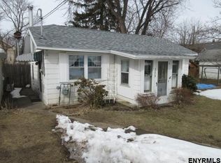 228 3rd St, Schenectady, NY 12302