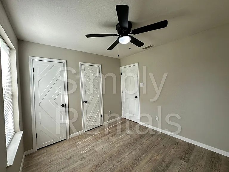 6716 Flamingo Rd — Photo 15
