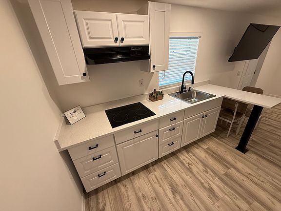 5th image of 2218 Eden Pkwy #3