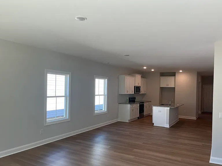 836 Bertwood Rd SW — Photo 5