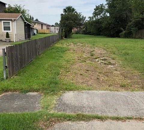 5th image of 1443 Seminole Ave