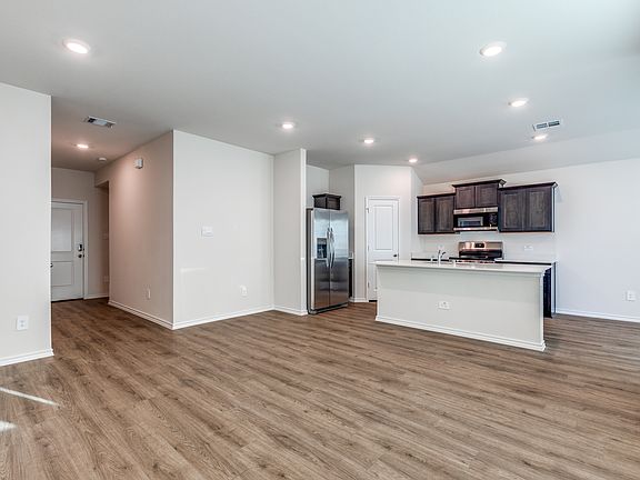 3rd image of 11357 Penz St