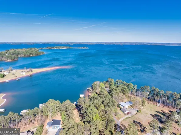 321 Cedar Ln, Hartwell, GA 30643