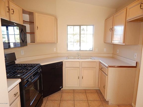 3rd image of 6571 W Hassayampa Pl