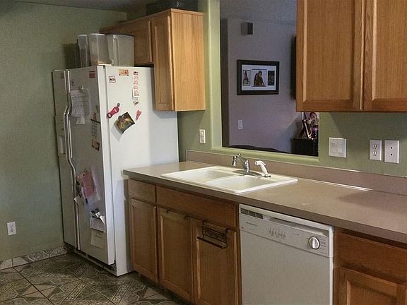 5th image of 422 Kelsey Way NE