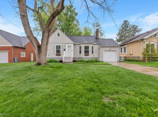 20090 Laverne Ave, Rocky River, OH 44116
