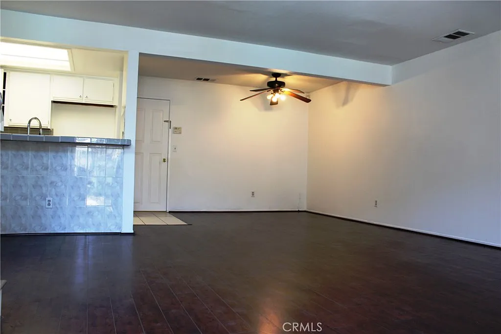 Building Photo - 12235 Pine St #2