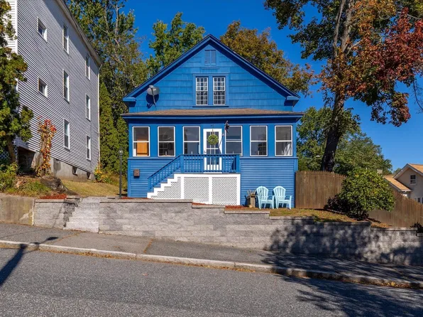 47 Dartmouth St, Worcester, MA 01604