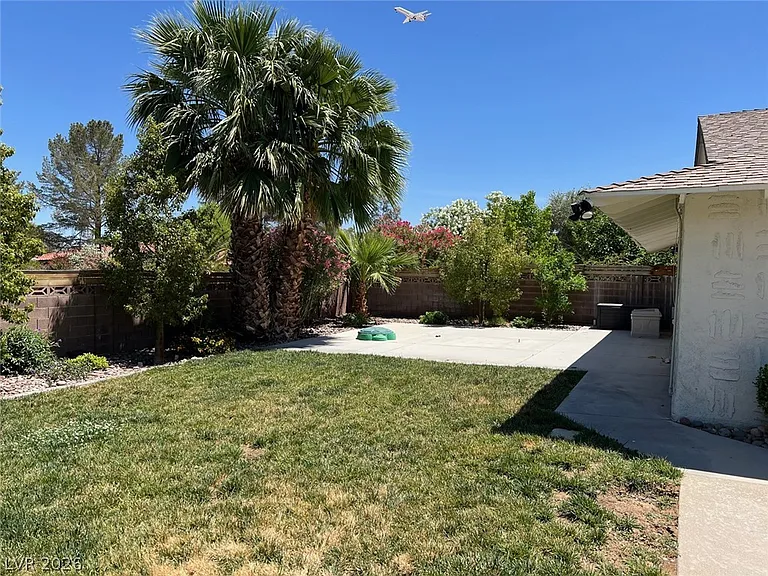 3310 W Mardon Ave — Photo 11