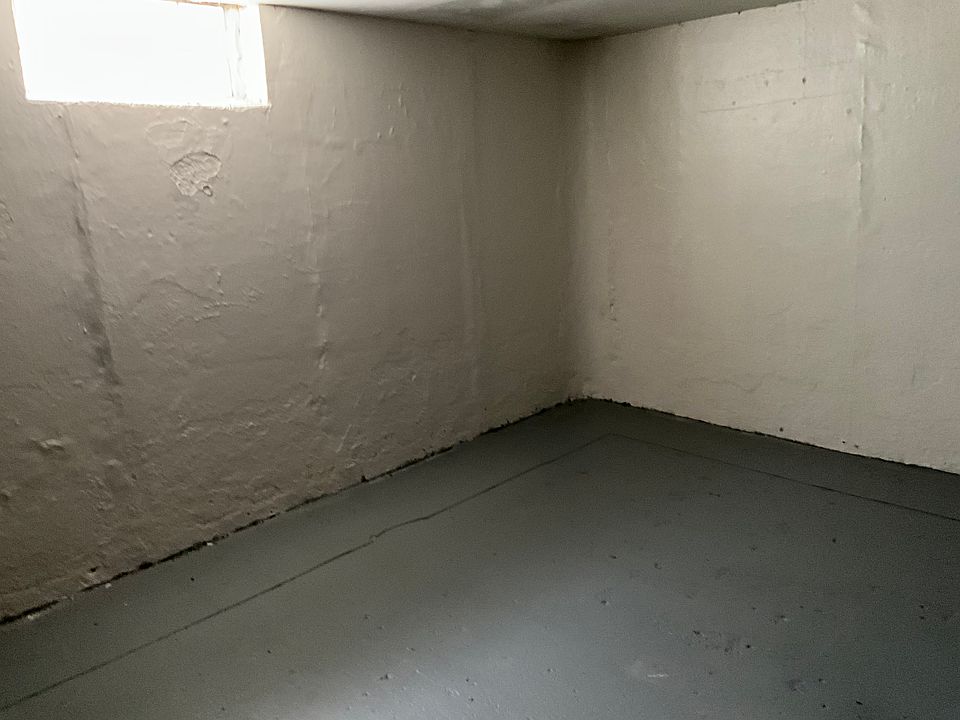 2nd image of 17737 Lenore