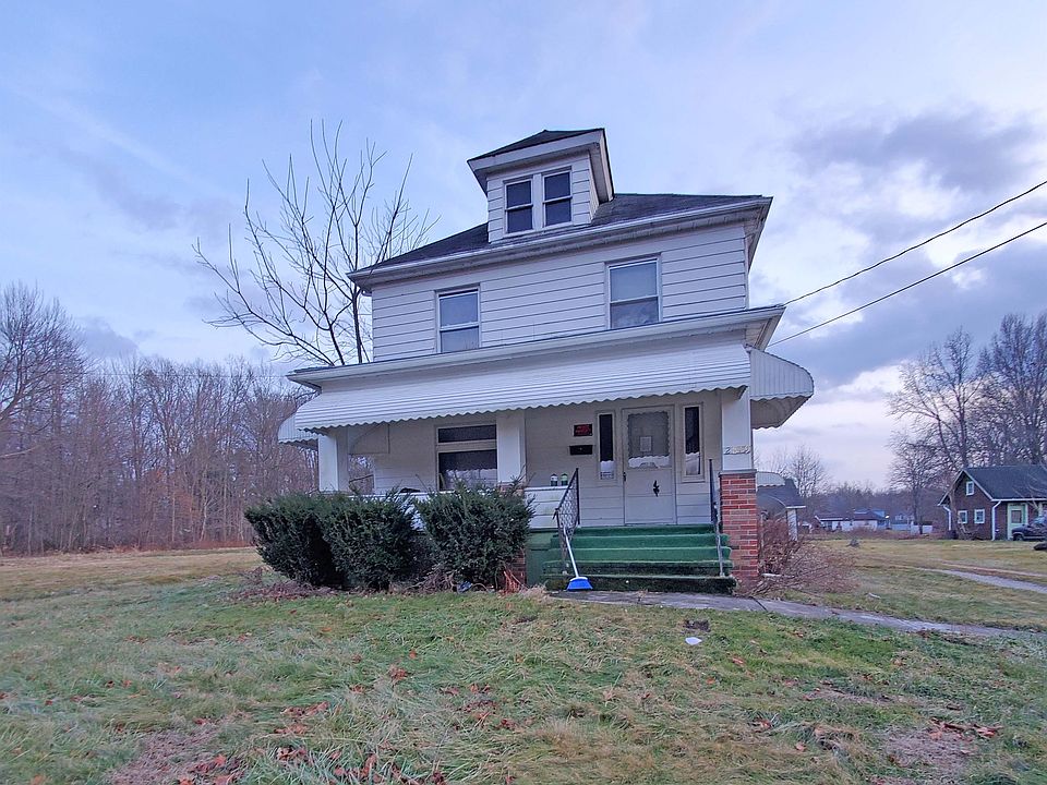 1st image of 2849 McGuffey Rd