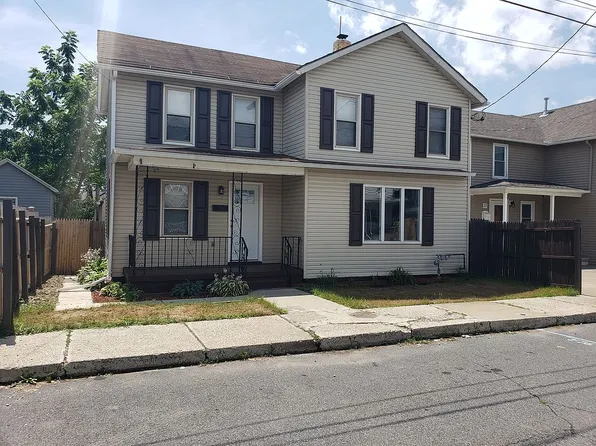 25 James St, Pittston, PA 18640