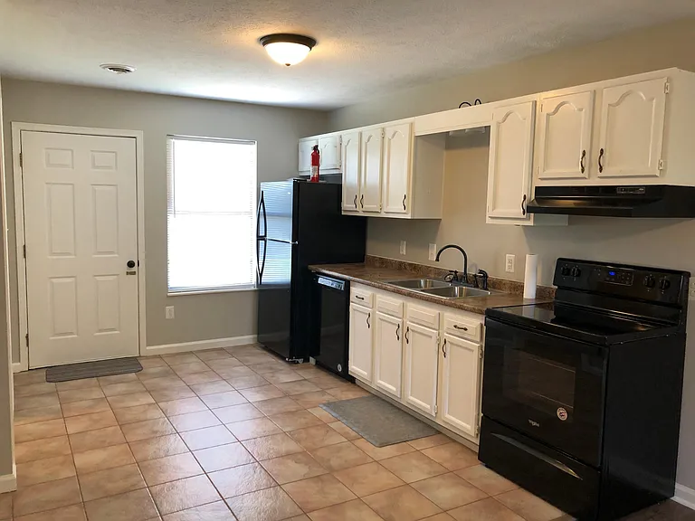 1204 Faith Ln #1204 — Photo 10