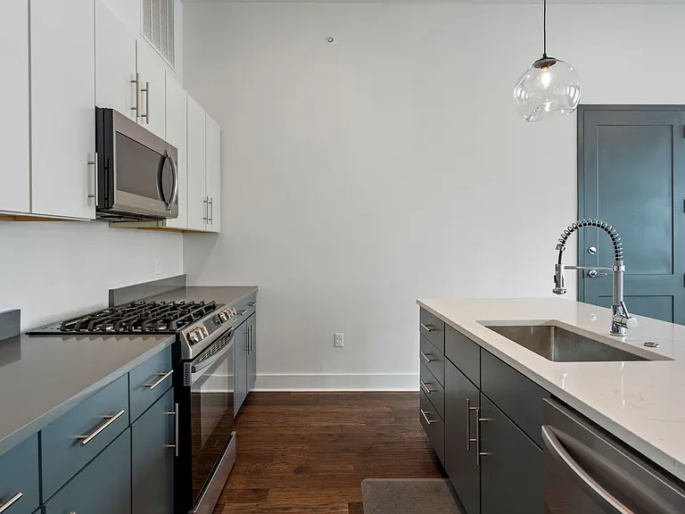 1801 2nd Ave #414 — Photo 7