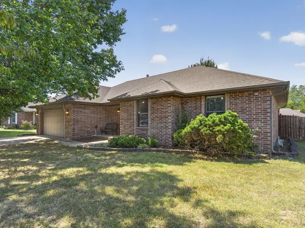 3648 W Shawnee Drive, Springfield, MO 65810