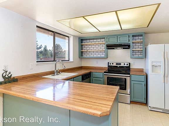 4th image of 130 Virgil Dr