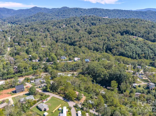 99999 Mulberry St #13-15-20, Asheville, NC 28804