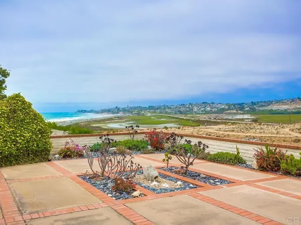 634 E Circle Dr, Solana Beach, CA 92075